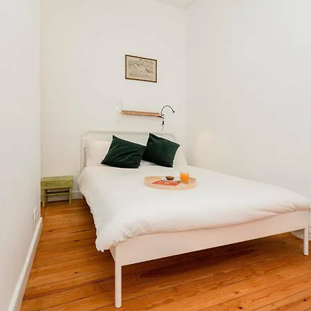 Cosy 2 Bed Flat With Terrace Near Av Liberdade * Lisboa