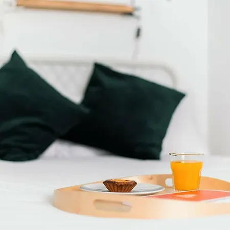 Cosy 2 Bed Flat With Terrace Near Av Liberdade Lägenhet