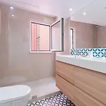 Cosy 2 Bed Flat With Terrace Near Av Liberdade Lisboa